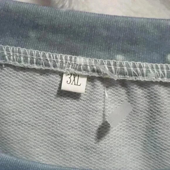 Hocus Pocus long sleeve tshirt - Picture 3 of 7